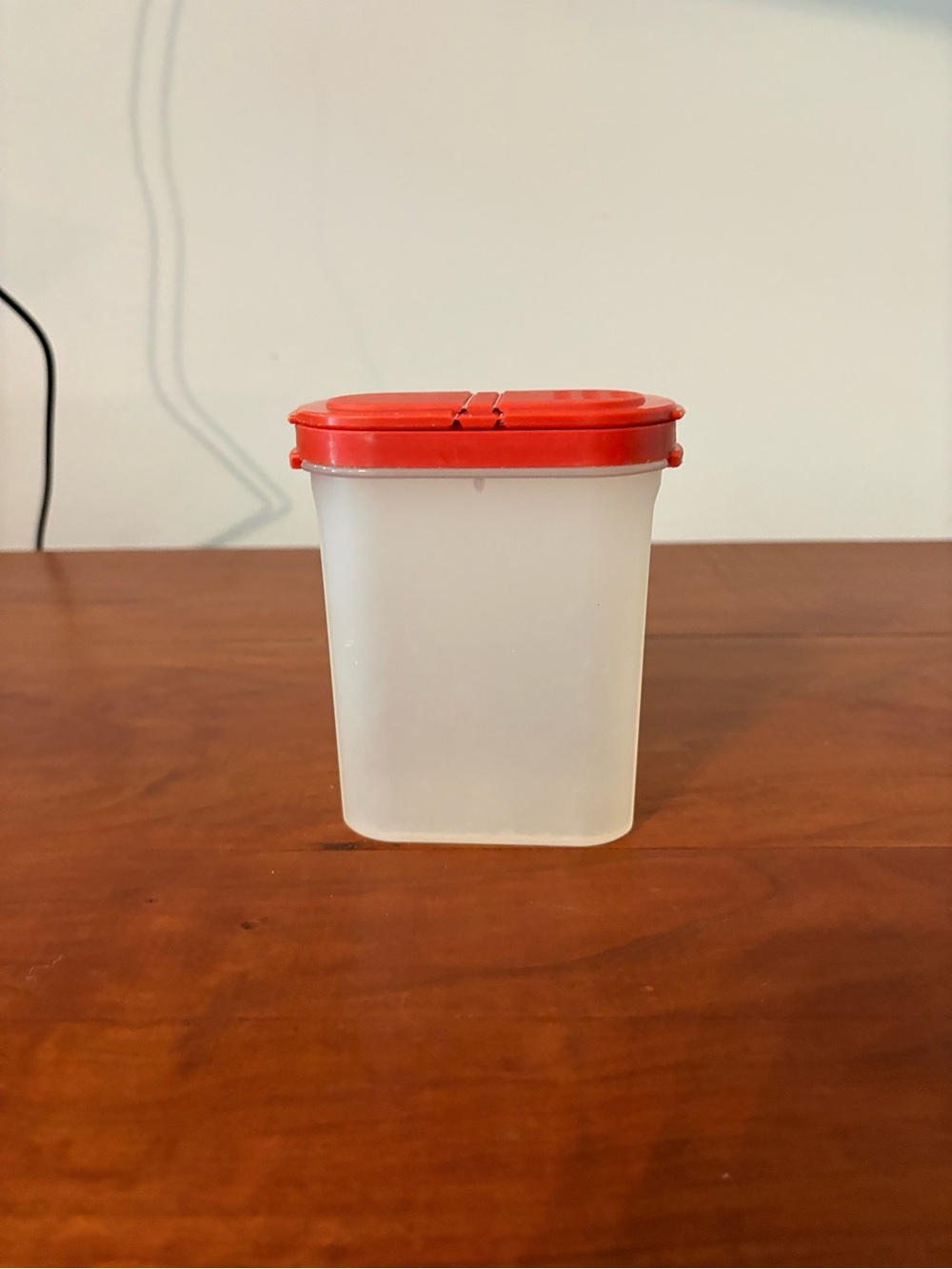 Tupperware Vintage Spice Shaker Dispenser Red Lid Kitchen Storage Container - Picture 6 of 10